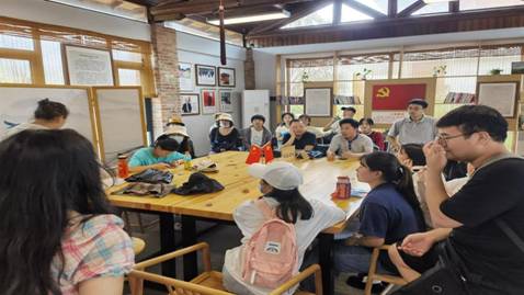 扎根田野探美村，文化繁榮促振興——馬克思主義學院“新農村建設專題研究”課程實踐考察隊赴大邑縣南岸美村調研考察
